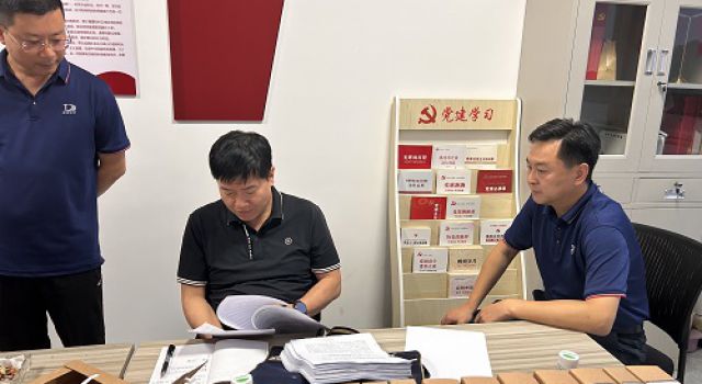 河南省交通建設技術中心對安鶴高速安陽至鶴壁段進行半年質(zhì)量安全檢測檢查